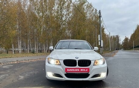 BMW 3 серия, 2011 год, 1 150 000 рублей, 2 фотография