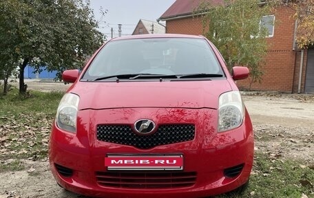 Toyota Vitz, 2005 год, 650 000 рублей, 2 фотография