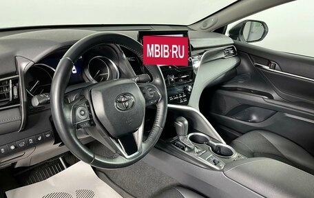 Toyota Camry, 2021 год, 3 998 000 рублей, 11 фотография