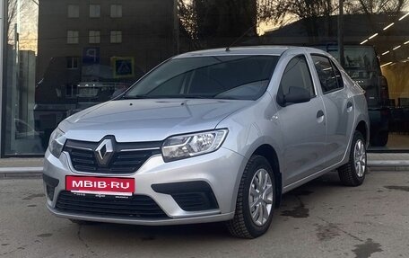 Renault Logan II, 2019 год, 920 000 рублей, 1 фотография