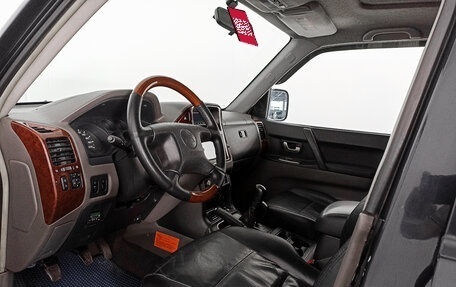 Mitsubishi Pajero III рестайлинг, 2005 год, 736 000 рублей, 16 фотография