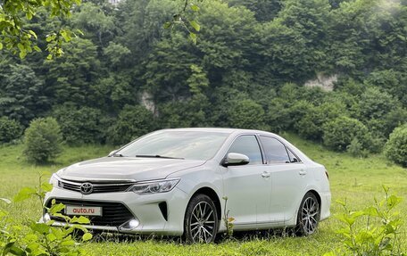 Toyota Camry, 2017 год, 1 800 000 рублей, 6 фотография