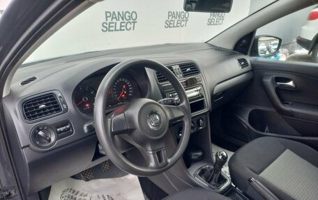 Volkswagen Polo VI (EU Market), 2013 год, 865 000 рублей, 17 фотография