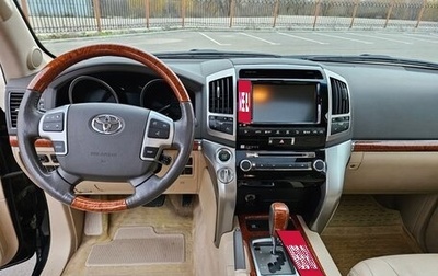 Toyota Land Cruiser 200, 2013 год, 4 250 000 рублей, 1 фотография