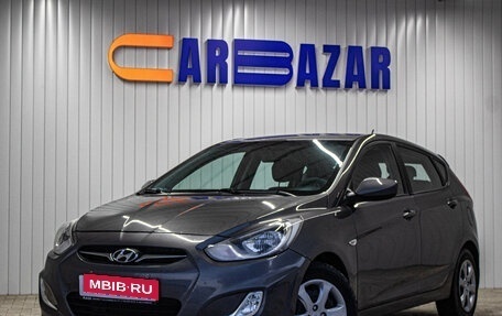 Hyundai Solaris II рестайлинг, 2011 год, 999 000 рублей, 1 фотография