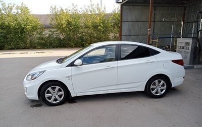 Hyundai Solaris II рестайлинг, 2013 год, 850 000 рублей, 1 фотография