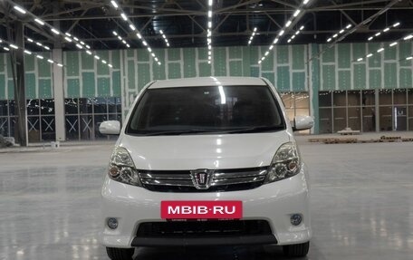 Toyota ISis I, 2012 год, 1 650 000 рублей, 17 фотография