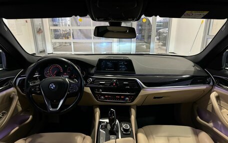 BMW 5 серия, 2018 год, 3 682 000 рублей, 14 фотография