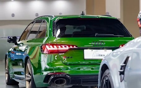 Audi RS 4, 2022 год, 11 085 000 рублей, 4 фотография