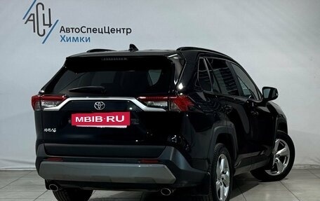 Toyota RAV4, 2019 год, 2 999 800 рублей, 2 фотография