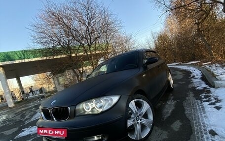 BMW 1 серия, 2010 год, 875 000 рублей, 7 фотография