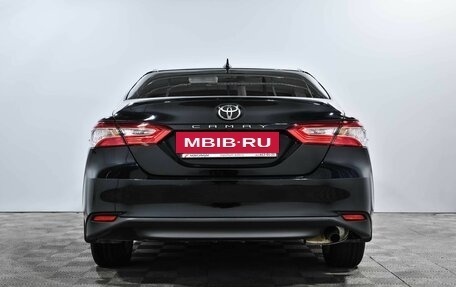 Toyota Camry, 2022 год, 2 620 000 рублей, 6 фотография