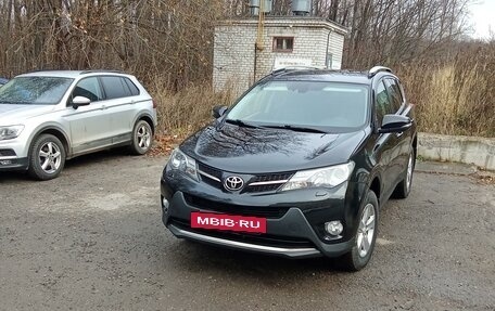 Toyota RAV4, 2013 год, 2 200 000 рублей, 3 фотография