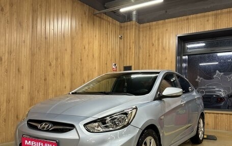 Hyundai Solaris II рестайлинг, 2011 год, 819 990 рублей, 1 фотография