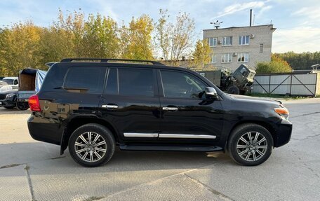 Toyota Land Cruiser 200, 2012 год, 3 900 000 рублей, 2 фотография