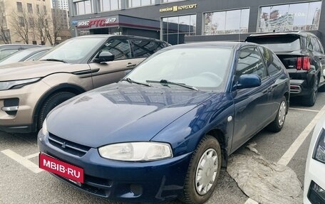 Mitsubishi Colt VI рестайлинг, 2001 год, 315 000 рублей, 3 фотография