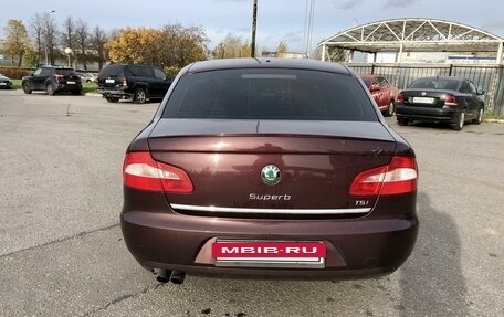 Skoda Superb III рестайлинг, 2011 год, 700 000 рублей, 5 фотография