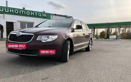 Skoda Superb III рестайлинг, 2011 год, 700 000 рублей, 18 фотография