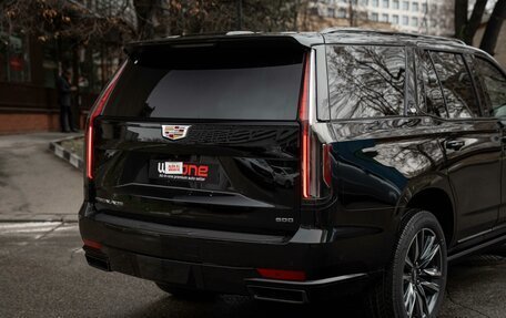 Cadillac Escalade V, 2024 год, 23 500 000 рублей, 40 фотография