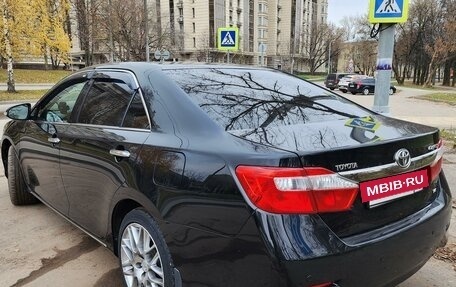 Toyota Camry, 2013 год, 2 150 000 рублей, 2 фотография