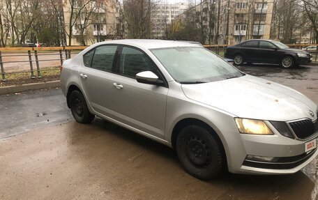 Skoda Octavia, 2017 год, 1 350 000 рублей, 8 фотография