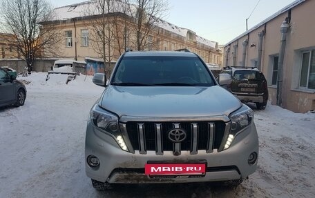 Toyota Land Cruiser Prado 150 рестайлинг 2, 2016 год, 4 300 000 рублей, 5 фотография