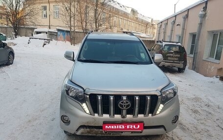 Toyota Land Cruiser Prado 150 рестайлинг 2, 2016 год, 4 300 000 рублей, 4 фотография