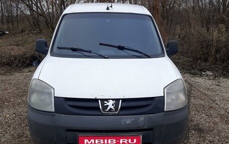 Peugeot Partner II рестайлинг 2, 2004 год, 330 000 рублей, 1 фотография