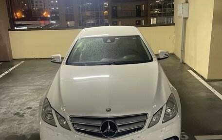 Mercedes-Benz E-Класс, 2010 год, 1 370 000 рублей, 29 фотография