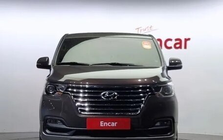 Hyundai Grand Starex Grand Starex I рестайлинг 2, 2020 год, 3 724 850 рублей, 3 фотография