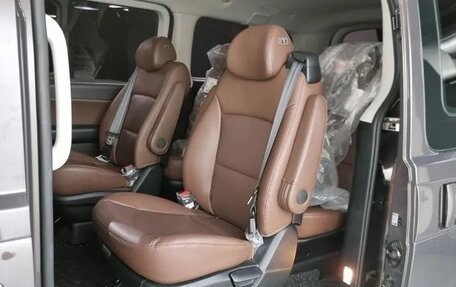 Hyundai Grand Starex Grand Starex I рестайлинг 2, 2020 год, 3 724 850 рублей, 12 фотография