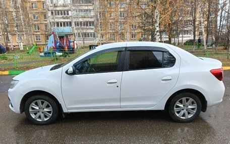 Renault Logan II, 2020 год, 900 000 рублей, 3 фотография