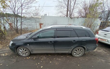 Toyota Avensis III рестайлинг, 2003 год, 790 000 рублей, 5 фотография