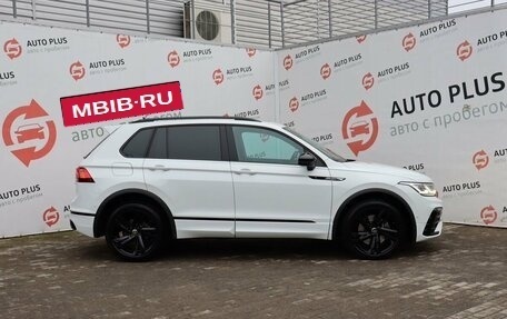 Volkswagen Tiguan II, 2021 год, 3 999 000 рублей, 5 фотография