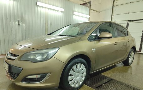 Opel Astra J, 2013 год, 840 000 рублей, 2 фотография