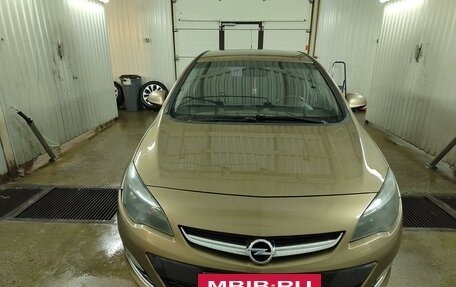 Opel Astra J, 2013 год, 840 000 рублей, 4 фотография