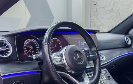 Mercedes-Benz E-Класс, 2020 год, 3 600 000 рублей, 10 фотография