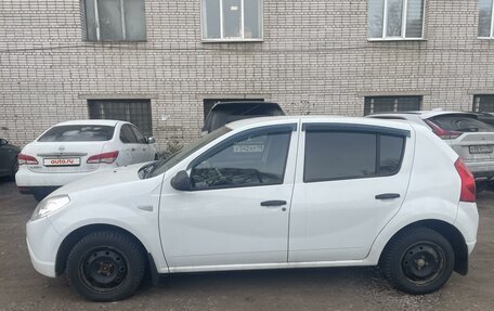 Renault Sandero I, 2014 год, 650 000 рублей, 2 фотография