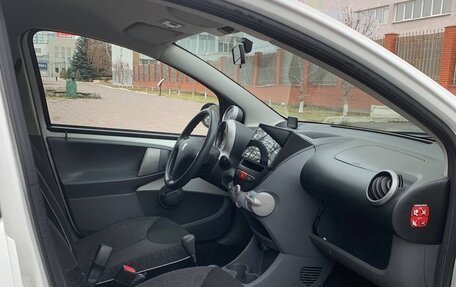 Peugeot 107 I рестайлинг, 2011 год, 549 000 рублей, 13 фотография