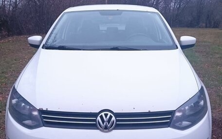 Volkswagen Polo VI (EU Market), 2011 год, 700 000 рублей, 28 фотография