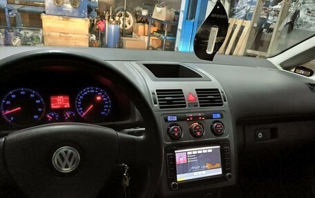 Volkswagen Touran III, 2008 год, 790 000 рублей, 9 фотография