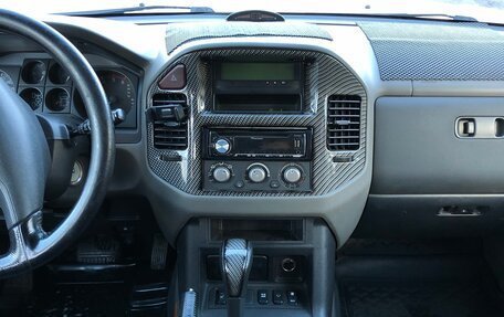 Mitsubishi Pajero III рестайлинг, 2006 год, 1 070 000 рублей, 6 фотография