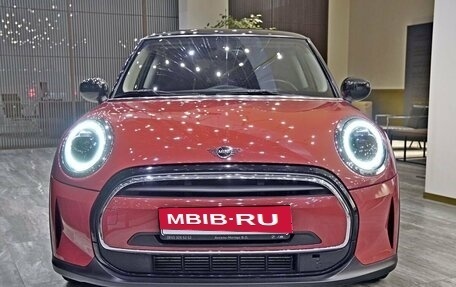 MINI Hatch, 2021 год, 3 060 000 рублей, 3 фотография