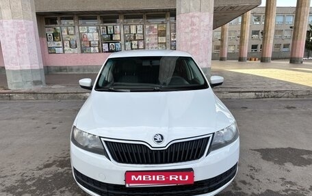 Skoda Rapid I, 2016 год, 800 000 рублей, 3 фотография