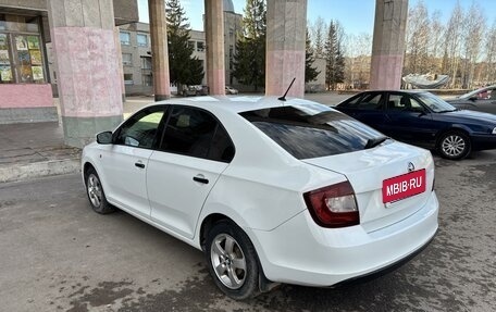 Skoda Rapid I, 2016 год, 800 000 рублей, 4 фотография