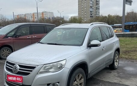 Volkswagen Tiguan I, 2011 год, 1 200 000 рублей, 2 фотография