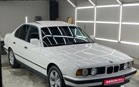 BMW 5 серия, 1992 год, 700 000 рублей, 1 фотография