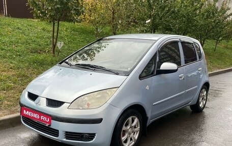 Mitsubishi Colt VI рестайлинг, 2004 год, 549 000 рублей, 1 фотография