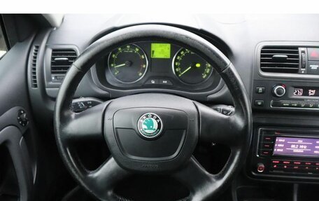 Skoda Fabia II, 2010 год, 680 000 рублей, 8 фотография