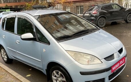 Mitsubishi Colt VI рестайлинг, 2004 год, 549 000 рублей, 3 фотография